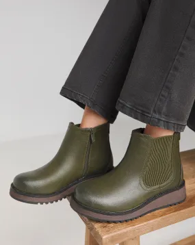 Heavenly Feet Rolo Chelsea Boot Extra Wide Fit