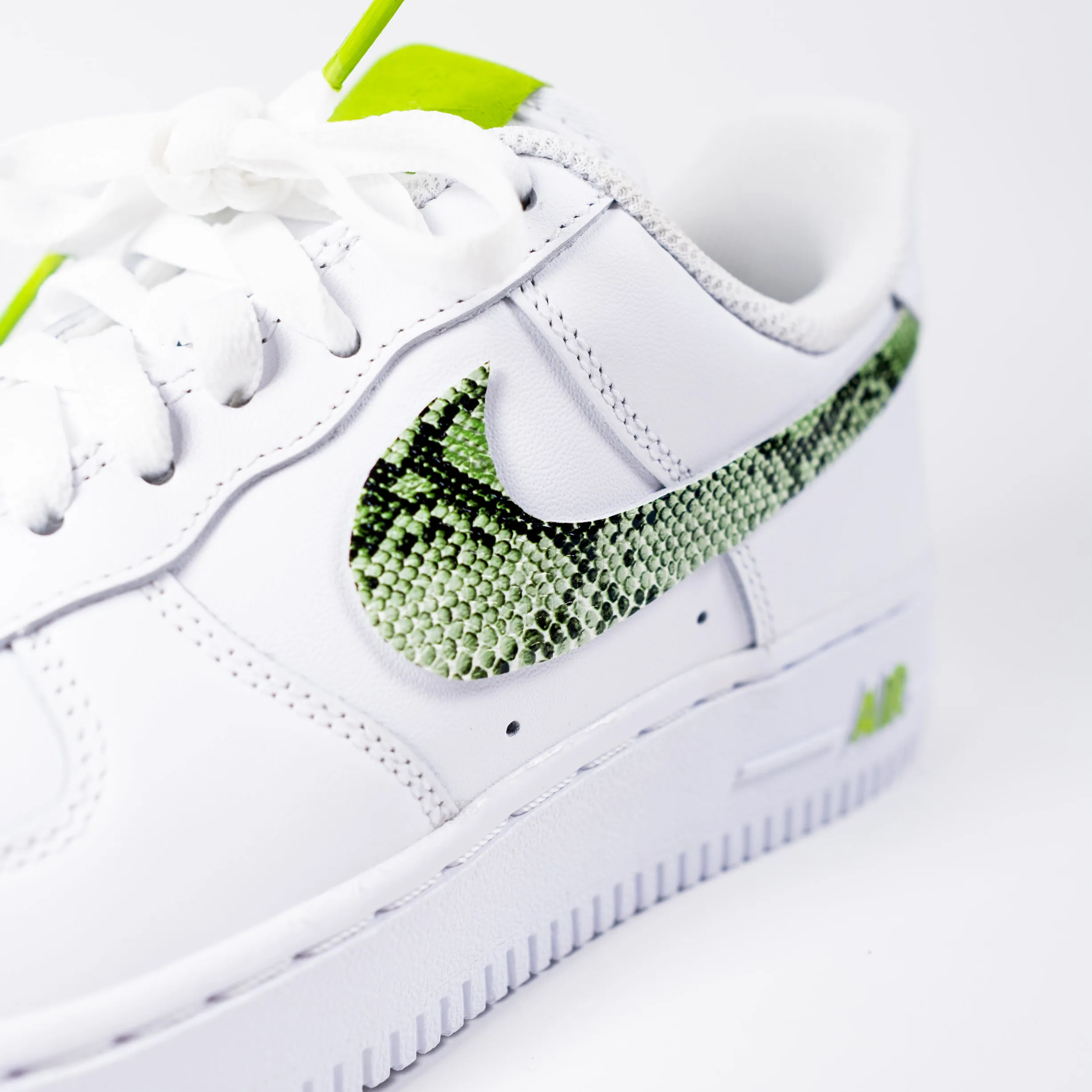 Nike Air Force 1 White Custom 'Lime Green Snakeskin' Edition