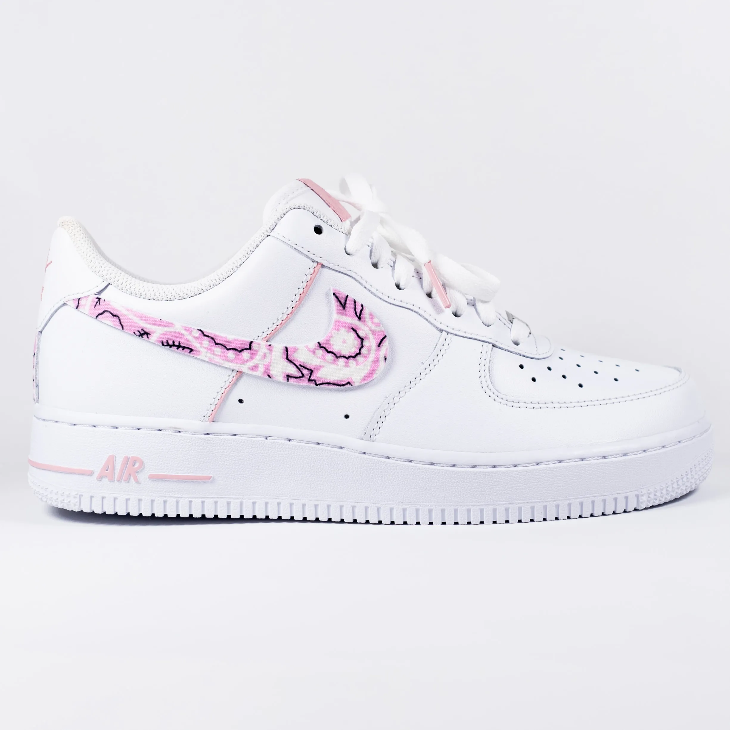 Nike Air Force 1 White Custom 'Pink Bandana' Edition