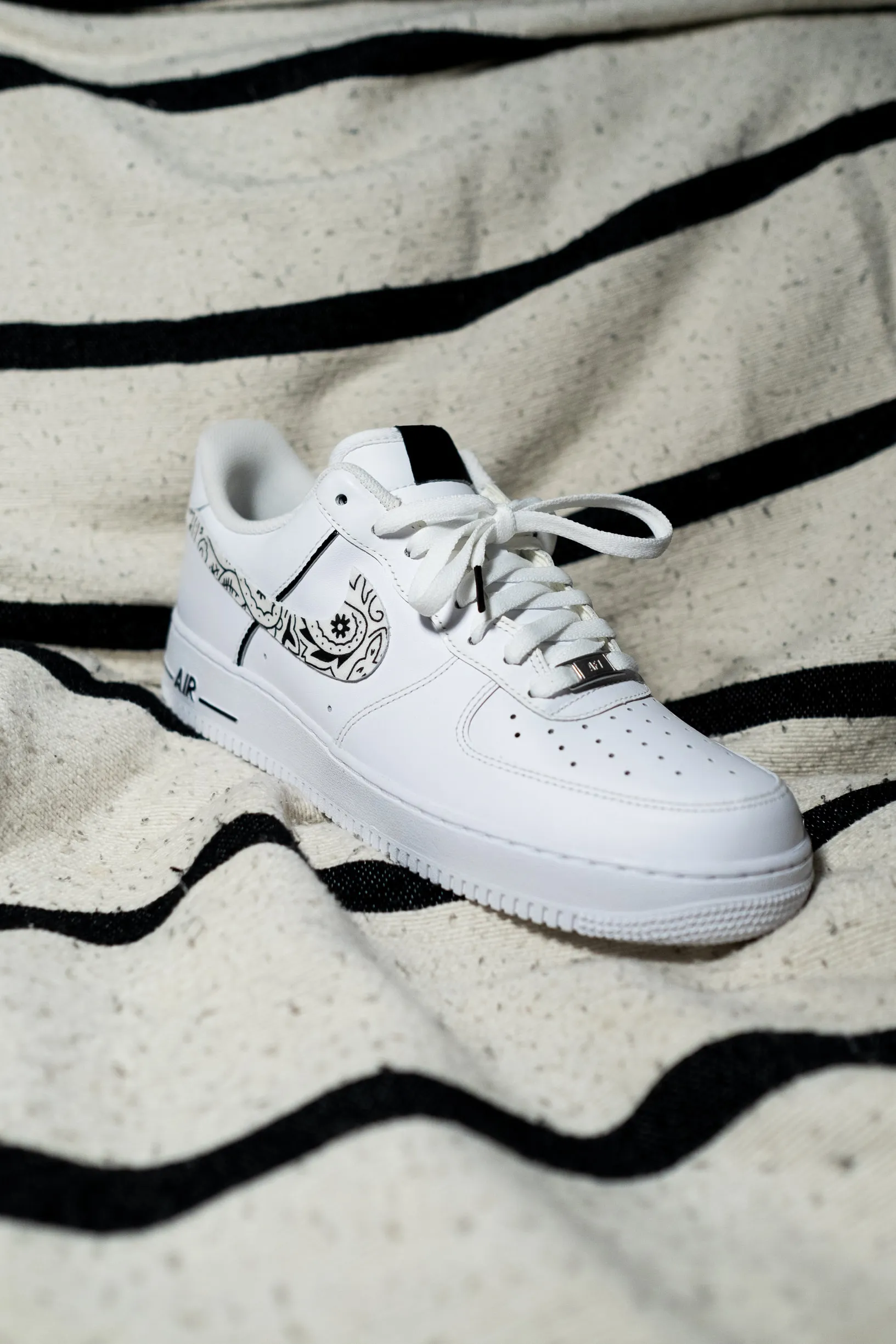 Nike Air Force 1 White Custom 'White Bandana' Edition