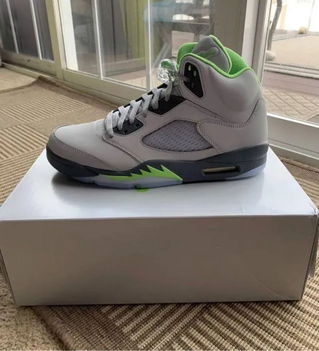 Nike air jordan retro 5 green bean reflective flint grey in