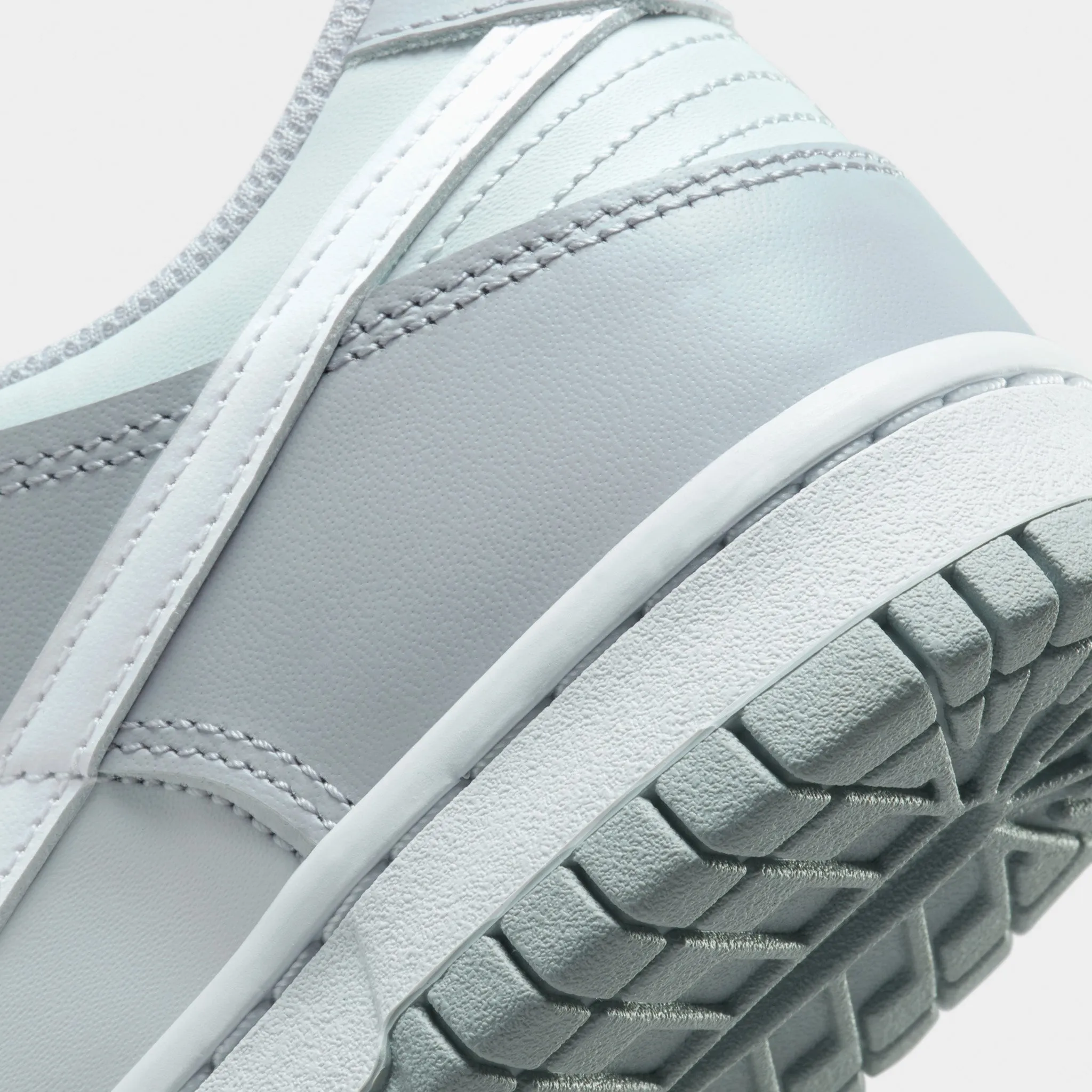 Nike Dunk Low GS Pure Platinum / White - Wolf Grey