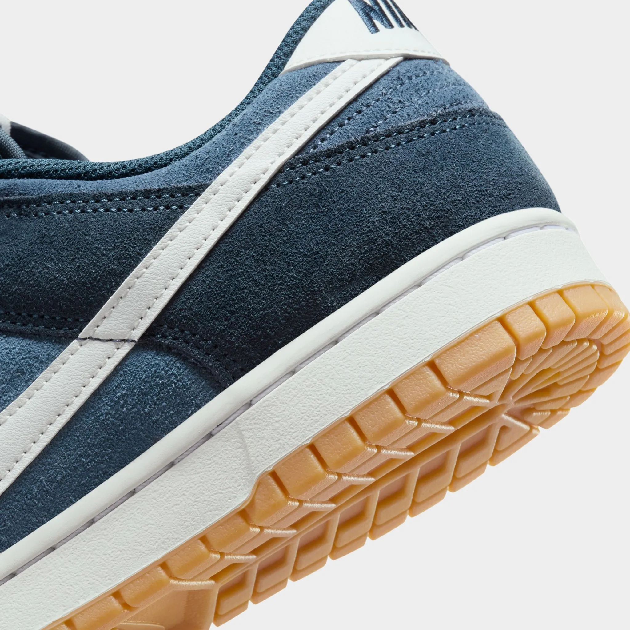 Nike Dunk Low Retro SE Armory Navy / Summit White - Monsoon Blue