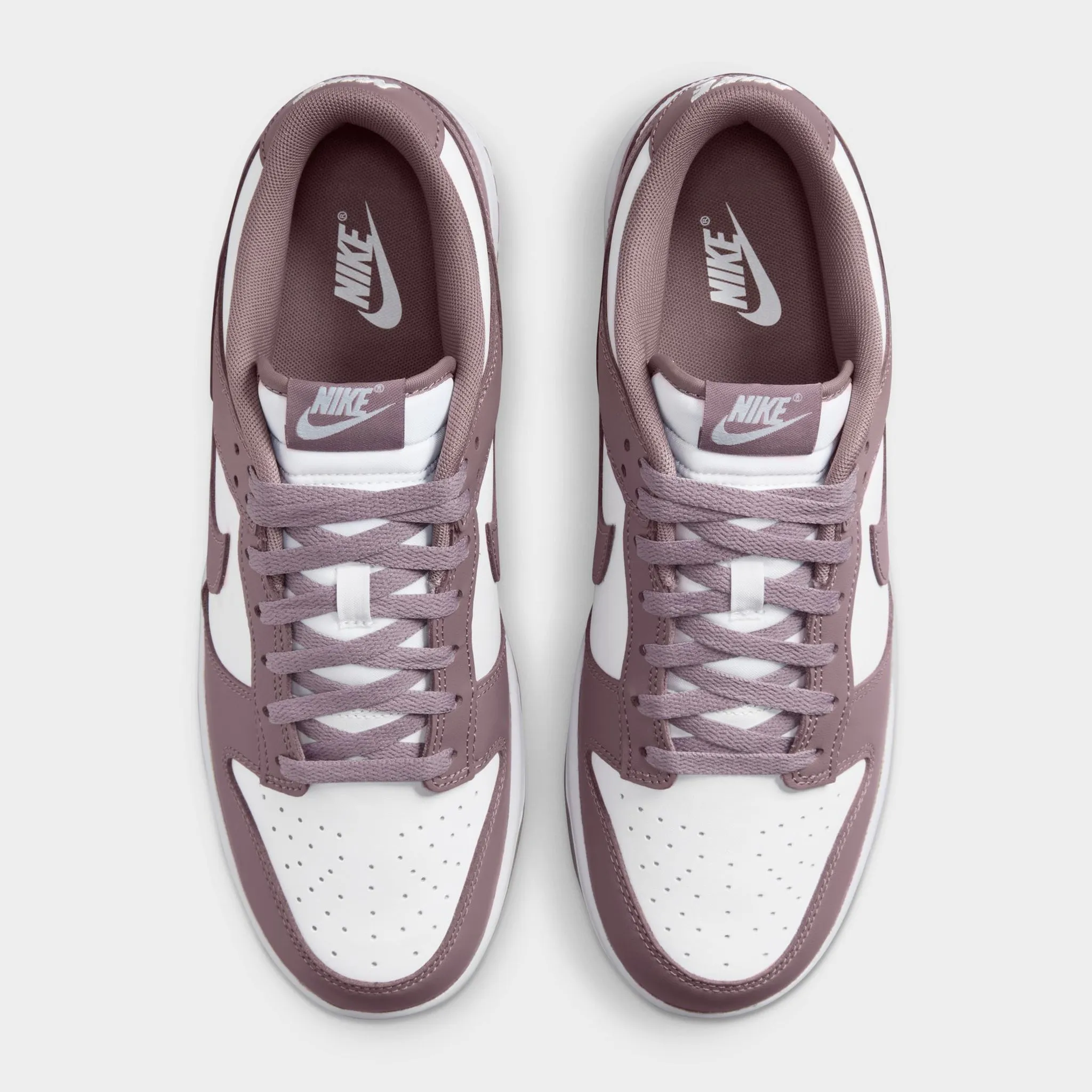 Nike Dunk Low Retro White / Taupe Grey - White