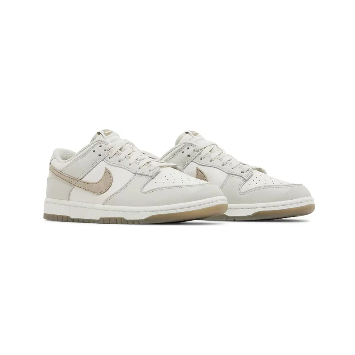 Nike Dunk Low SE “Phantom Khaki”