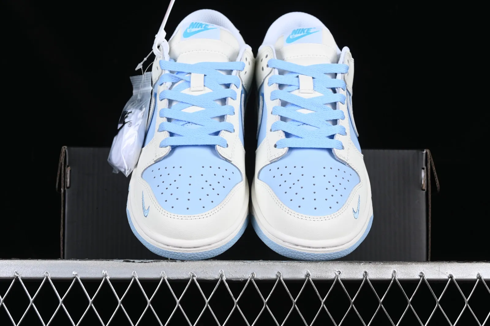 Nike SB Dunk Low Blue White XH1733-002