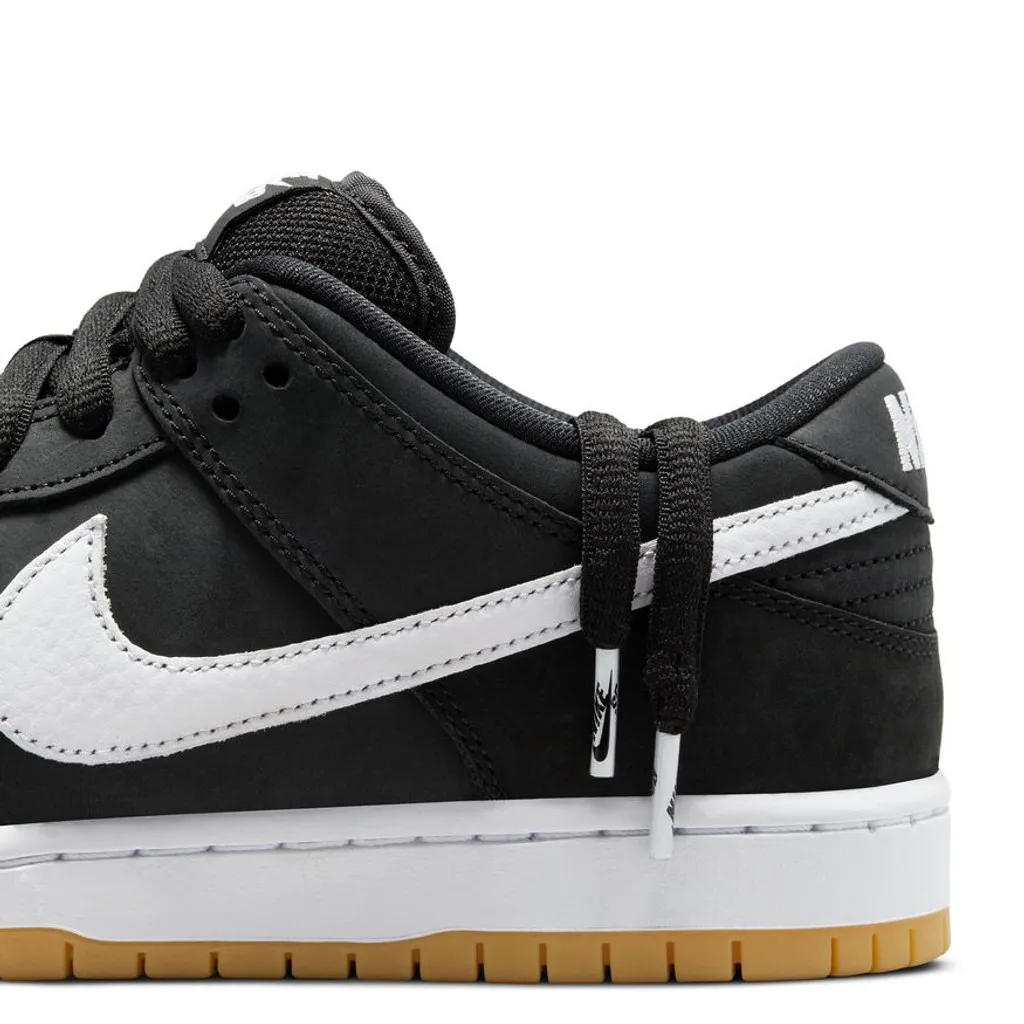 NIKE SB DUNK LOW PRO (BLACK/WHITE-BLACK-GUM LIGHT BROWN)