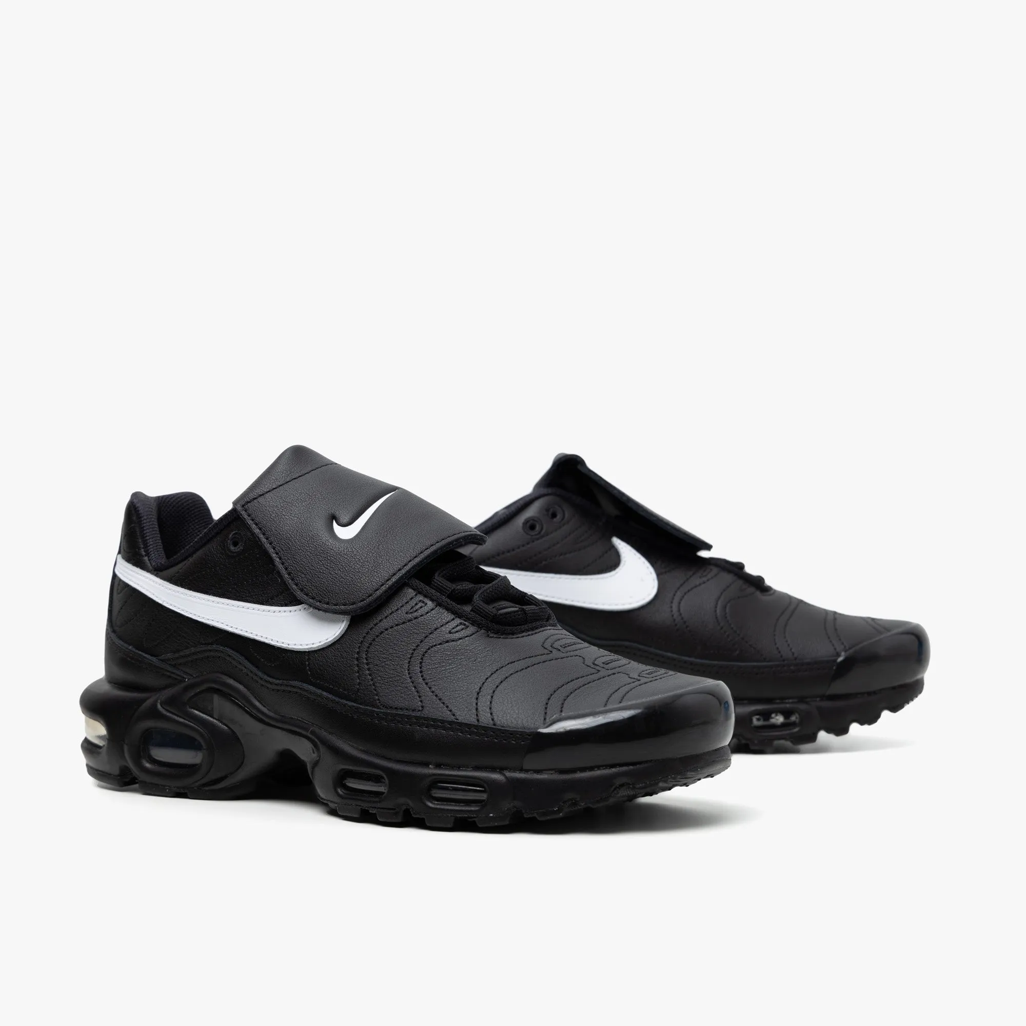 Nike Women's Air Max Plus Tiempo Black / White