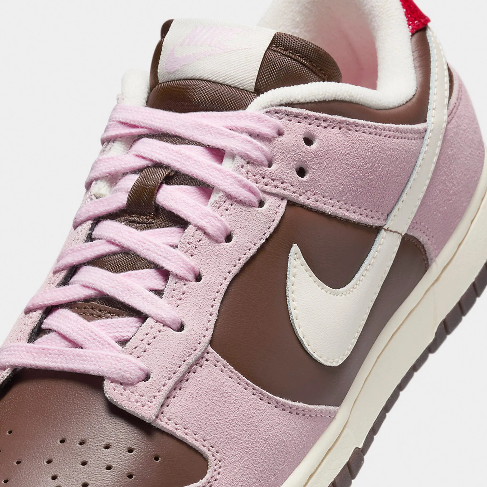 Nike Women's Dunk Low Cacao Wow / Pale Ivory - Pink Foam