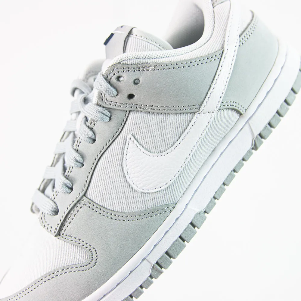 W Nike Dunk Low LX NBHD (Lt Smoke Grey/White)