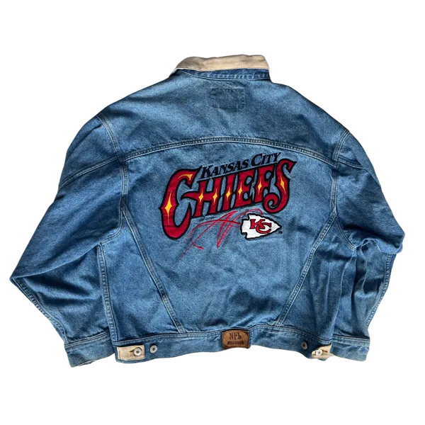 WESTSIDE STOREY VINTAGE | VINTAGE 90S KC CHIEFS DENIM JACKET FRONT & BACK