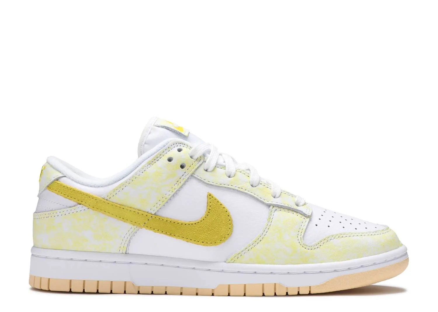 Wmns Nike Dunk Low OG Yellow Strike (Wilmington Location)